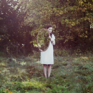 Lou Rhodes sa pred Vianocami predstaví v Bratislave BOMBING