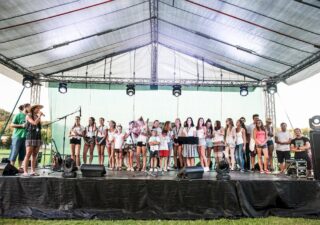 Atmosféra festivalu Atmosféra: proste bomby, šupy, pecky – dobrí ľudia, radosť a pohoda! BOMBING 2