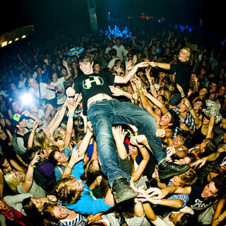 Grape 2015: Netsky live, Triggerfinger, Kadebostany, BRNS, Intergalactic lovers. BOMBING