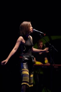 Alice Merton 19