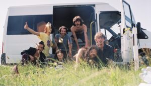 Ari Tsugi seflie kapely