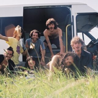 Ari Tsugi seflie kapely