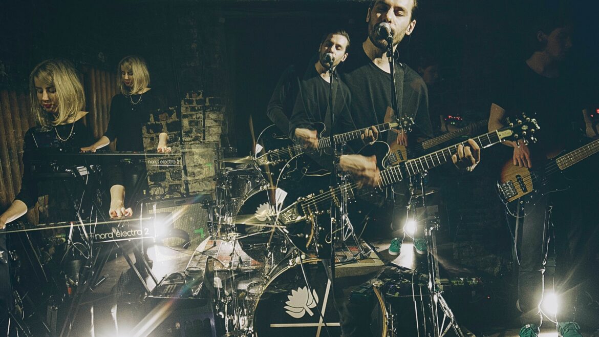 SLOVENSKO, ČESKO A LITVA SPOJA SVOJU ALTERNATÍVNU SCÉNU NA JEDNOM PÓDIU V BRATISLAVE BOMBING 1