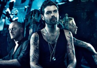 BIFFY CLYRO A DRY THE RIVER UŽ V PIATOK V MMC BOMBING