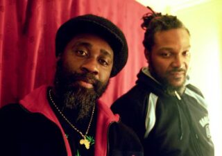 Legendárne soundsystémy v lete na Uprisingu.  BOMBING