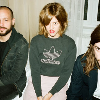 HVOB A WINSTON MARSHALL ZAHRAJÚ PRVÝKRÁT V BRATISLAVE BOMBING