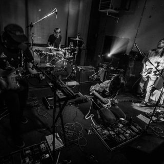 Prvého apríla vo Fuge slovinskí shoegazeri Haiku Garden, svoj DJ set premiérovo predstavia členovia The Ills BOMBING 2