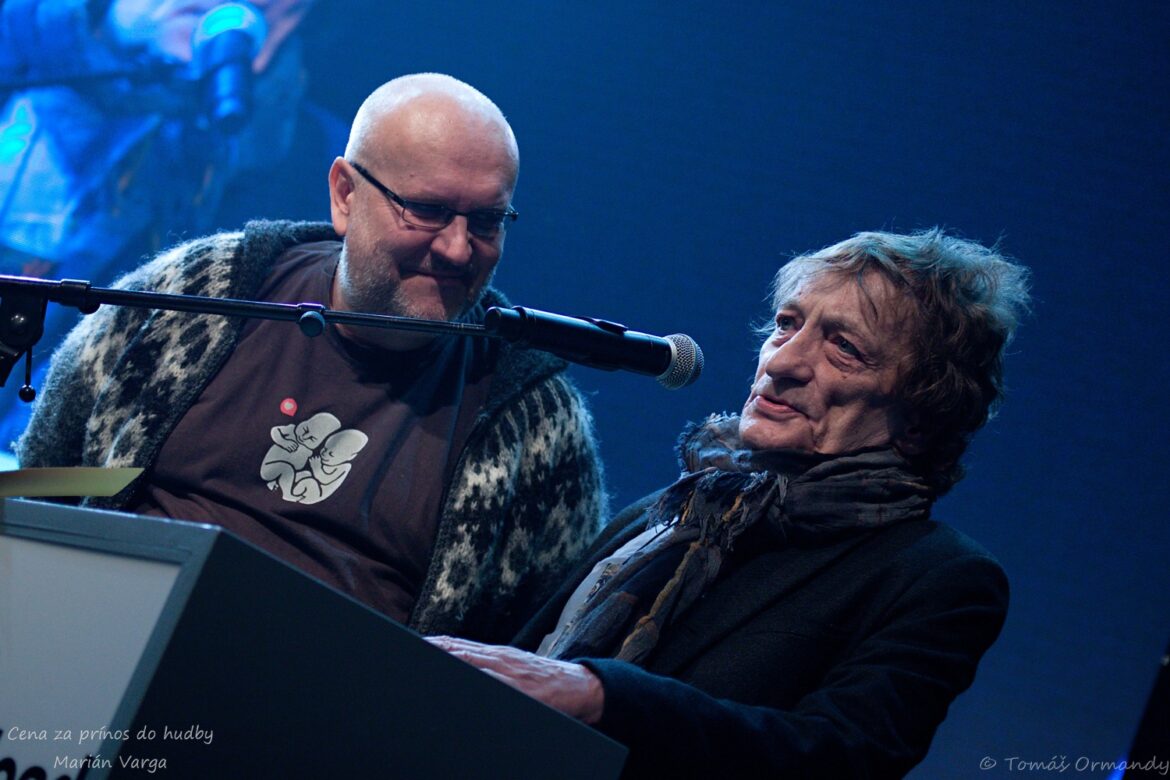 Skvelé hudobné vystúpenia, radosť a dojatie aj to nás čaká na odovzdávaní cien RHA 2015 BOMBING 9