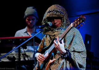 Nneka bola očarujúca a fenomenálna - sleduj fotoreport BOMBING