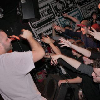 Vec, Zverina a Škrupo v Trnavskom Art Klube - Fotoreport BOMBING