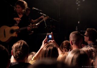 Selah Sue bola očarujúca, fanúšikovia boli crazy... - fotoreport BOMBING