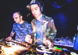 Sobotňajšiu párty v Subclube organizovala skupina Broken Therapy BOMBING