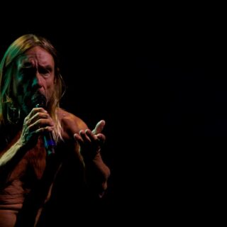 Iggy Front Photo by Bjorn Tagemose