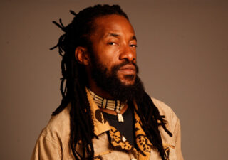 JUNIOR KELLY PRÍDE NA UPRISING 2014 BOMBING