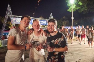 Otvorenie festivalu Sziget bolo famózne BOMBING 73
