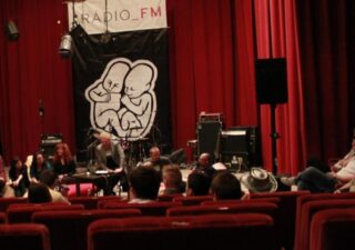 TRAVIS, KELIS, SEASICK STEVE AJ UKRAJINSKÁ NÁRODNÁ FILHARMÓNIA NA BAŽANT POHODE 2014 BOMBING 2