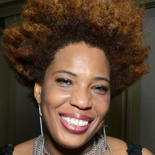 Zajtra vystúpi v Bratislave Macy Gray, predskakovať budú Solid Move BOMBING