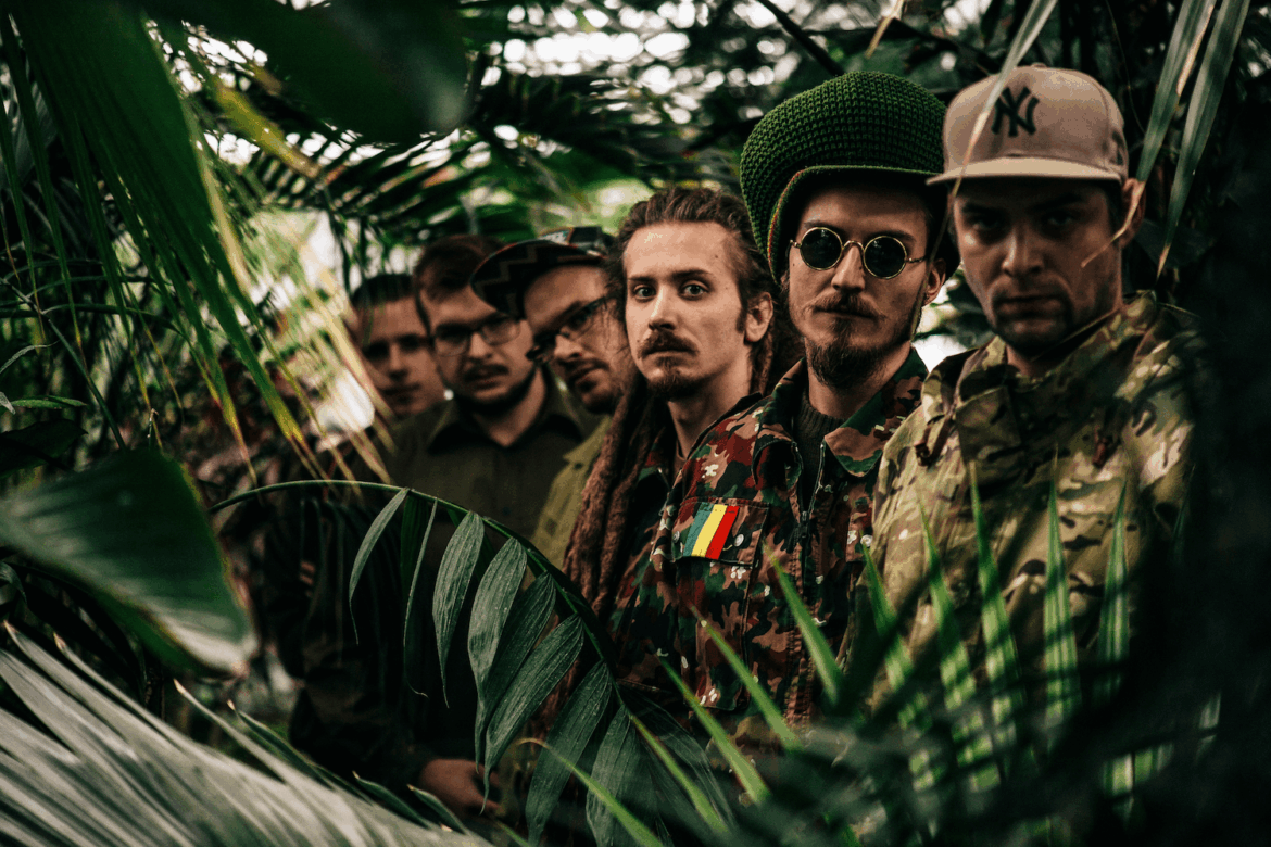 Medial Banana prichádza s vianočným darčekom v podobe nového albumu BOMBING 2