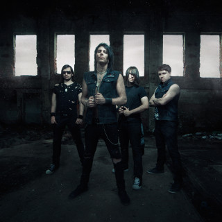 MEREDITH: ANGLICKY SPIEVAJÚCI THE PARANOID KRSTÍ NOVÝ ALBUM! ROZHOVOR S IGOROM BELAJOM - KRSTNÝM OTCOM BOMBING 4