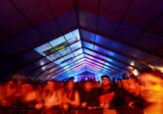 ATMOSFÉRA JESENNEJ POHODY BOLA KRÁSNA, ĎAKUJEME! BOMBING