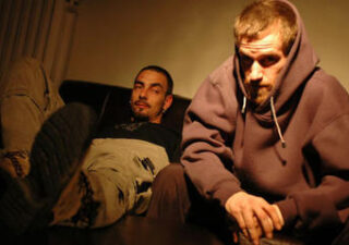 UPRISING UŽ O 5 DNÍ BOMBING 8