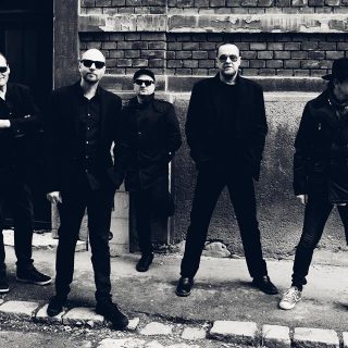 Skupinu Slobodná Európa v roku 2017 čakajú na jar tri koncerty s programom „Pakáreň Live!“, v lete pár festivalov,na jeseň koncert v Londýne a minitour s kapelou Para BOMBING 1