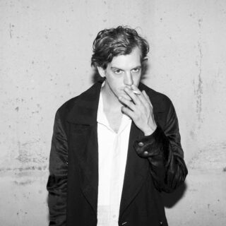 SPEVÁK Z BELGICKEJ SKUPINY BALTHAZAR MÁ NOVÝ PROJEKT A V SEPTEMBRI S NÍM PRÍDE AJ DO BRATISLAVY BOMBING