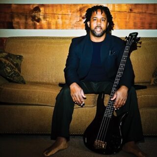 City Sounds uvádza: VICTOR WOOTEN /USA/ BOMBING