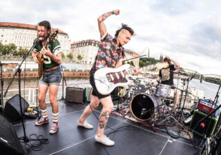 Alternatíva na Trenčianskom hrade! BOMBING 1