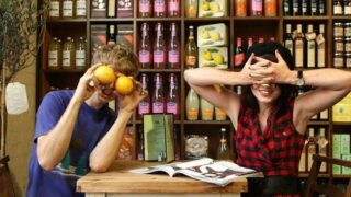 Grape festival doplnil program o britských Blood Red Shoes, ale aj o domáce legendy Le Payaco a Tornádo Lue. BOMBING