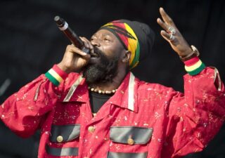 Prorok Capleton príde na Slovensko BOMBING