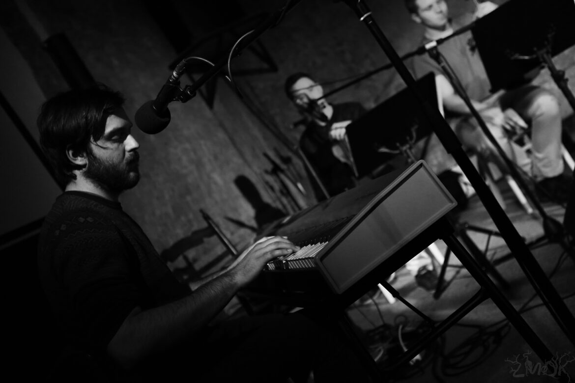 I Am Planet – On The Way To Antarctica BOMBING 7