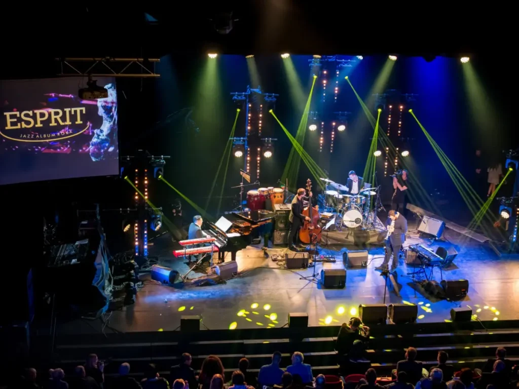 lukas oravec quartet