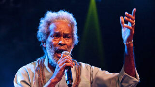 Legenda roots reggae na Uprisingu BOMBING