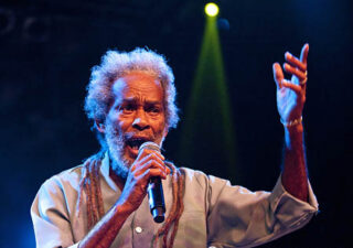 Legenda roots reggae na Uprisingu BOMBING