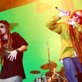 Kapela Medial Banana vyráža na narodeninovú Earthstrong Tour 2015 BOMBING 1