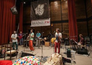 UŽ ZAJTRA BAŽANT POHODA DEŇ_FM BOMBING