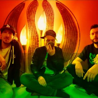 Smola a Hrušky vypestovali vlastný Zelený čaj BOMBING 2