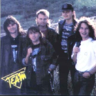 TEAM ZNOVA ROZOSPIEVA NÁVŠTEVNÍKOV TOPFESTU! BOMBING