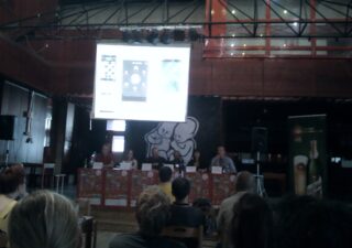 NECH JE NA LETISKU DOBRE       /POZOR ostáva už len niečo do 2500 lístkov!!/ BOMBING