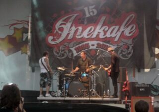 33 dní 2 hodiny a 20 minút BOMBING 4