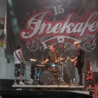 33 dní 2 hodiny a 20 minút BOMBING 4