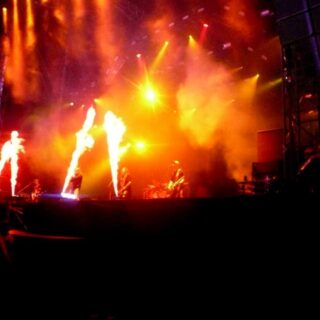 33 dní 2 hodiny a 20 minút BOMBING 2