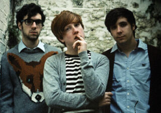 VIANOČNÝ DARČEK - TWO DOOR CINEMA CLUB! BOMBING