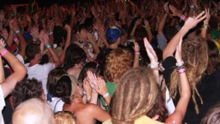 Uprising prináša line up a kopec noviniek BOMBING 1