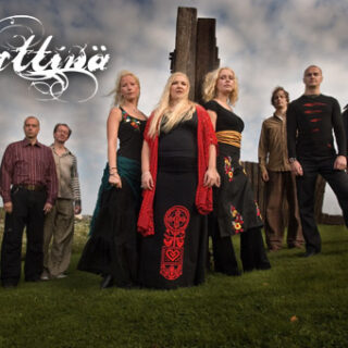 VÄRTTINÄ V KLUBE ZA ZRKADLOM BOMBING