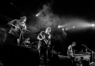 Sobotný večer sa niesol v znamení skvelej tancovačky od skupiny ASIAN DUB FOUNDATION BOMBING 1