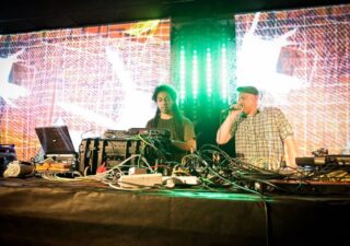 Zimný Uprising oslávi svoje piate výročie so skupinou Zion Train BOMBING 1